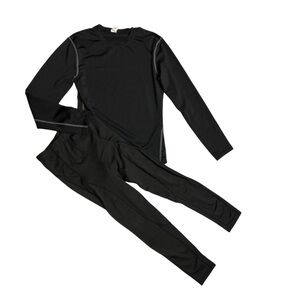 Boys size 10 Y base layer top and legging under snowsuit